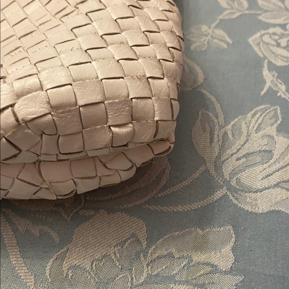 Vintage Meyers USA Woven Cream Crossbody Bag - Picture 10 of 13